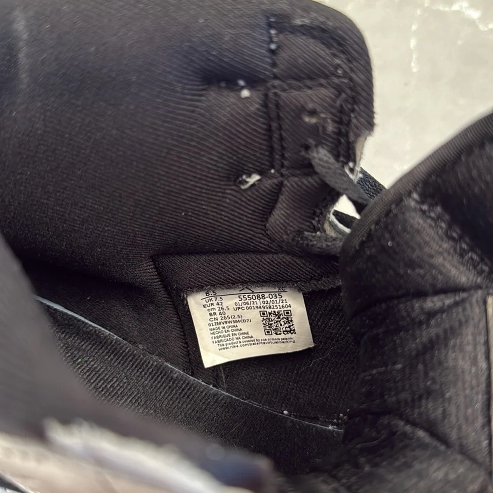 Nike Jordan 1 Retro Shadow 2.0 - Picture 5 of 5